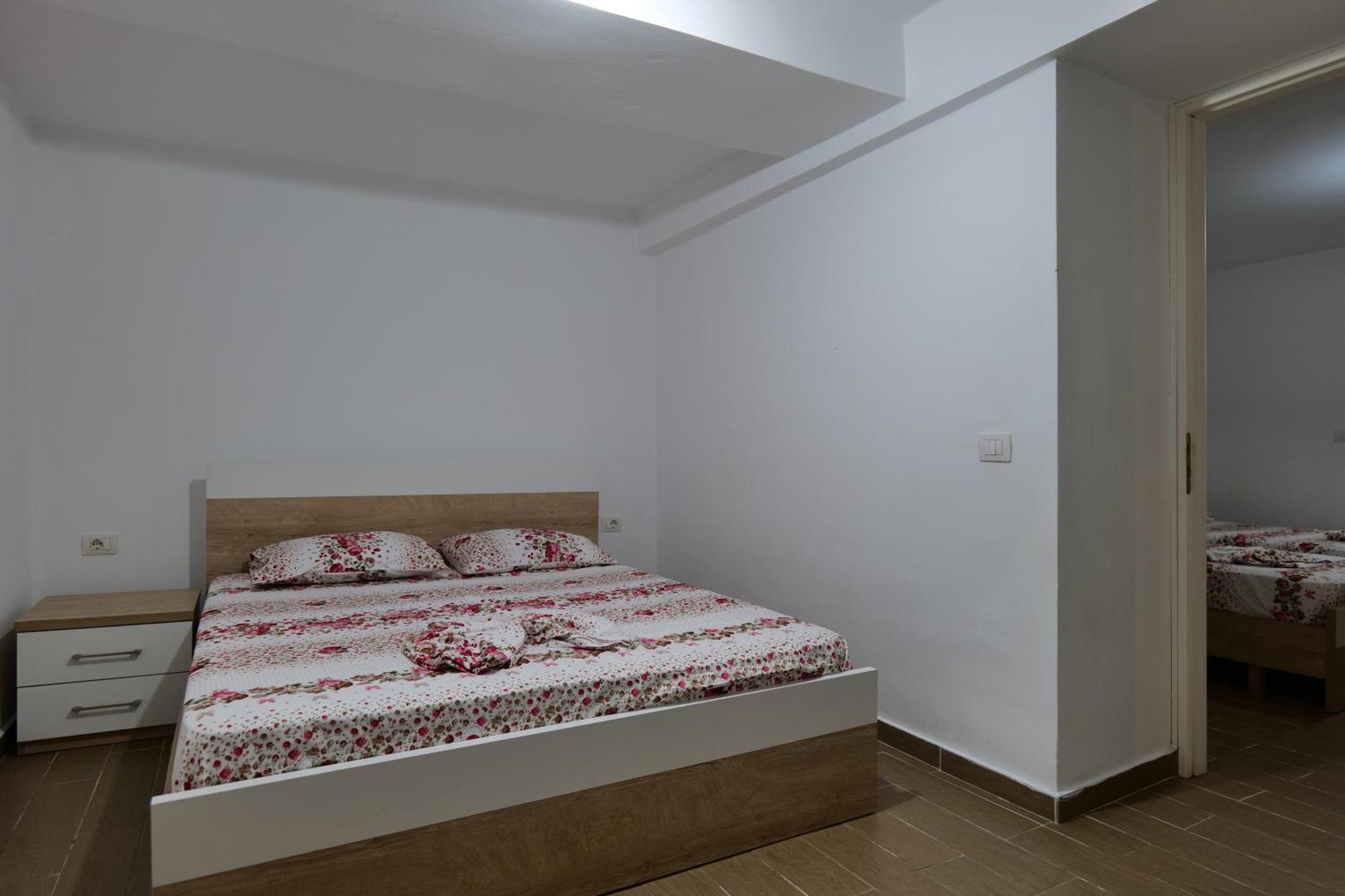 Hermes Elite Apartments Sarandë Esterno foto
