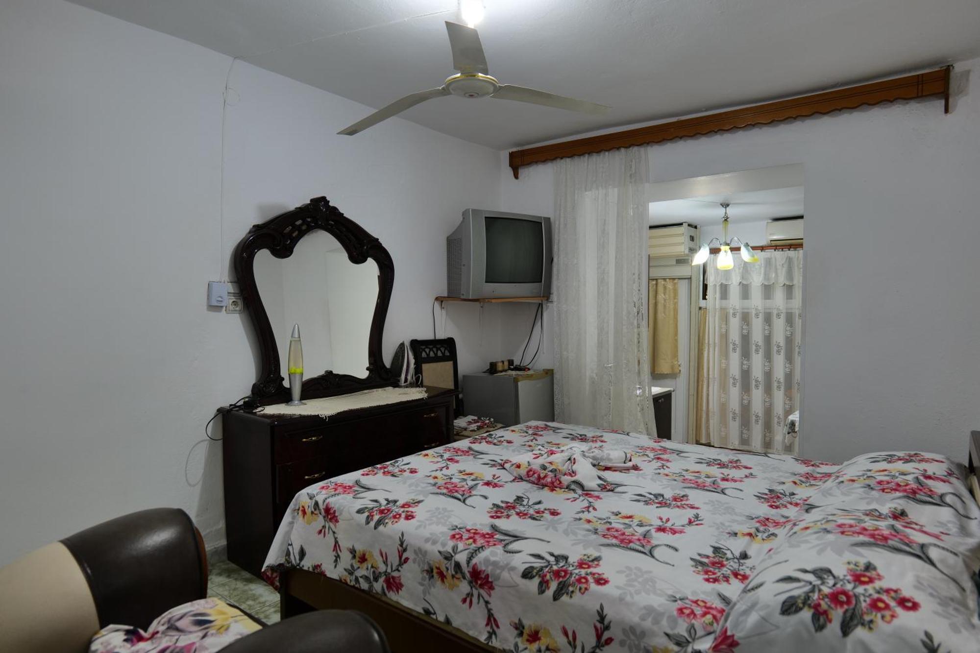 Hermes Elite Apartments Sarandë Esterno foto