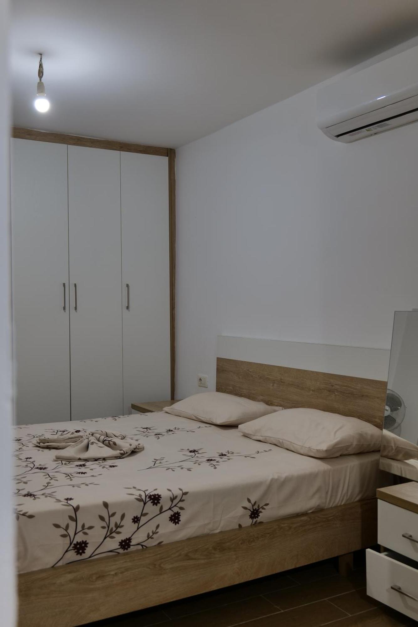 Hermes Elite Apartments Sarandë Esterno foto