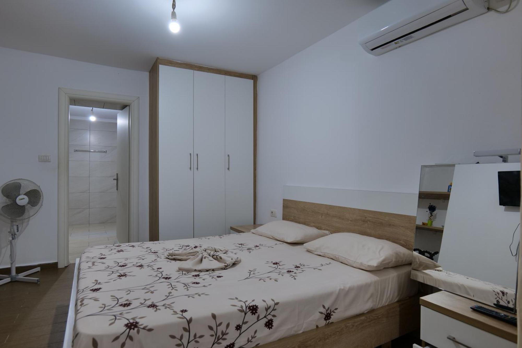 Hermes Elite Apartments Sarandë Esterno foto